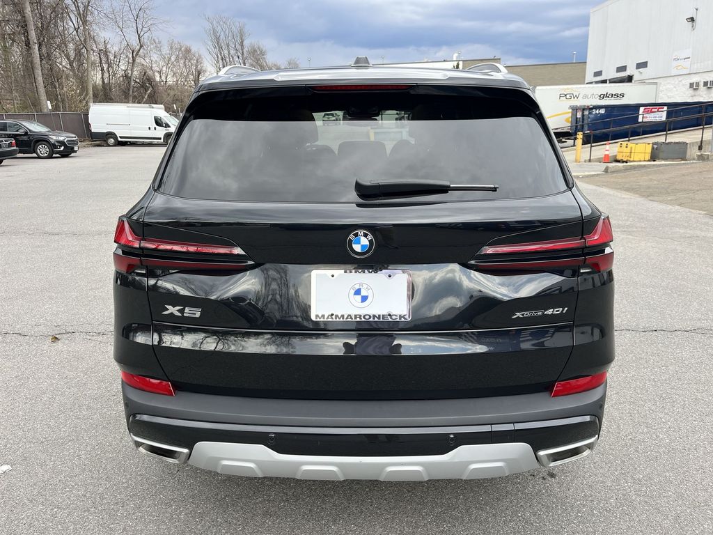 Thumbnail: 2024 BMW X5 - 24