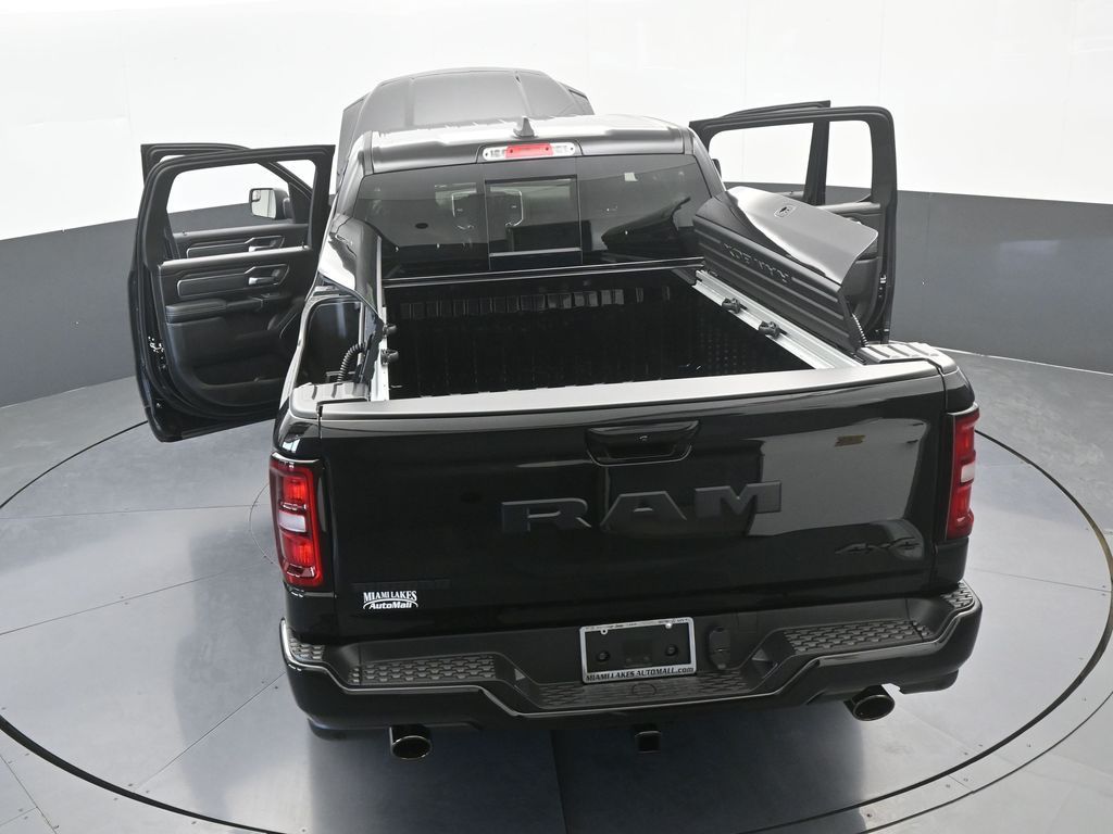 New 2026 Diamond Black Crystal Pearlcoat Ram Big Horn/Lone Star image 71