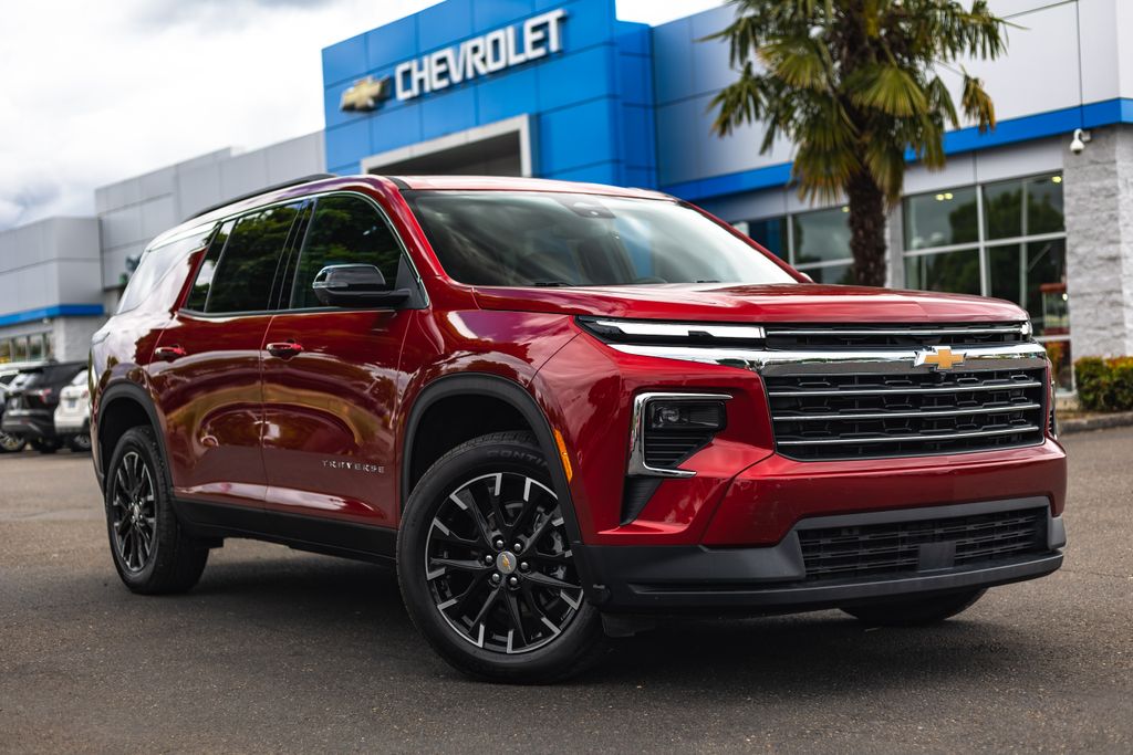 Red 2025 Chevrolet Traverse LT AWD SUV / Crossover Four-Wheel Drive 8-Speed Automatic