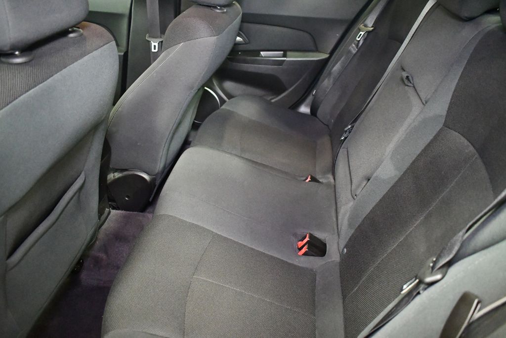 Thumbnail: 2011 Chevrolet Cruze - 27