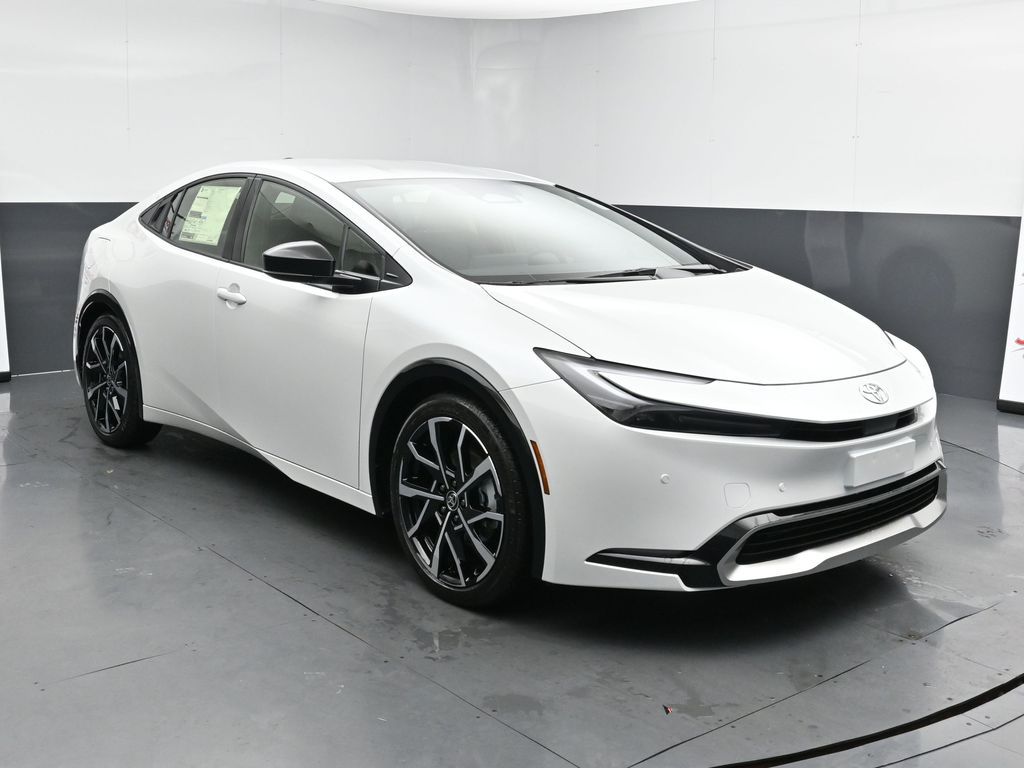2026 Toyota Prius XSE's photo