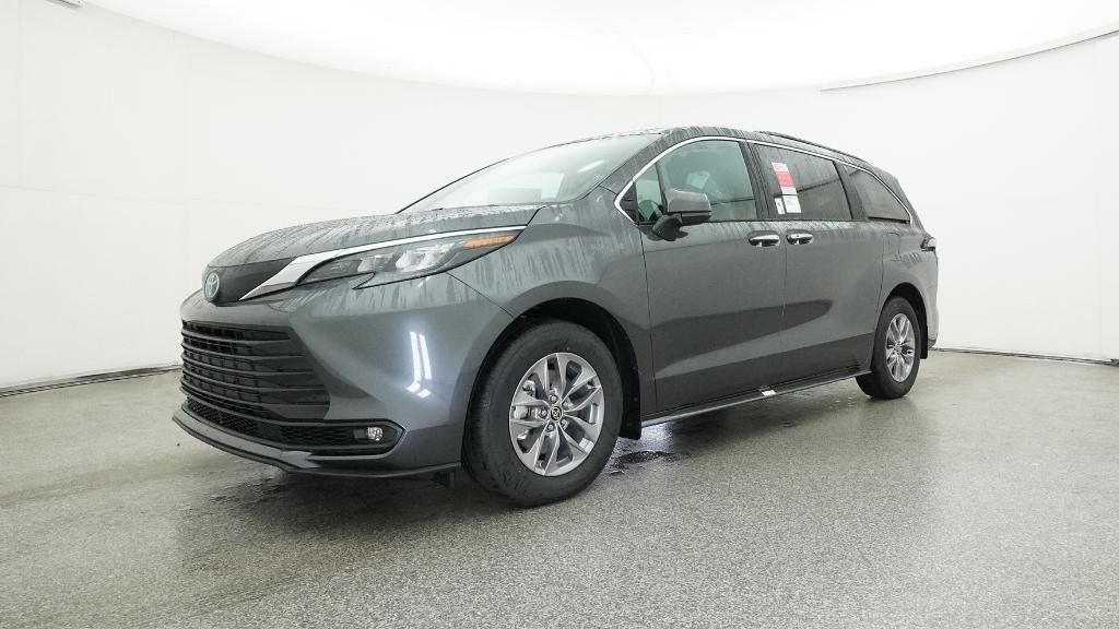 Thumbnail: 2025 Toyota Sienna - 31