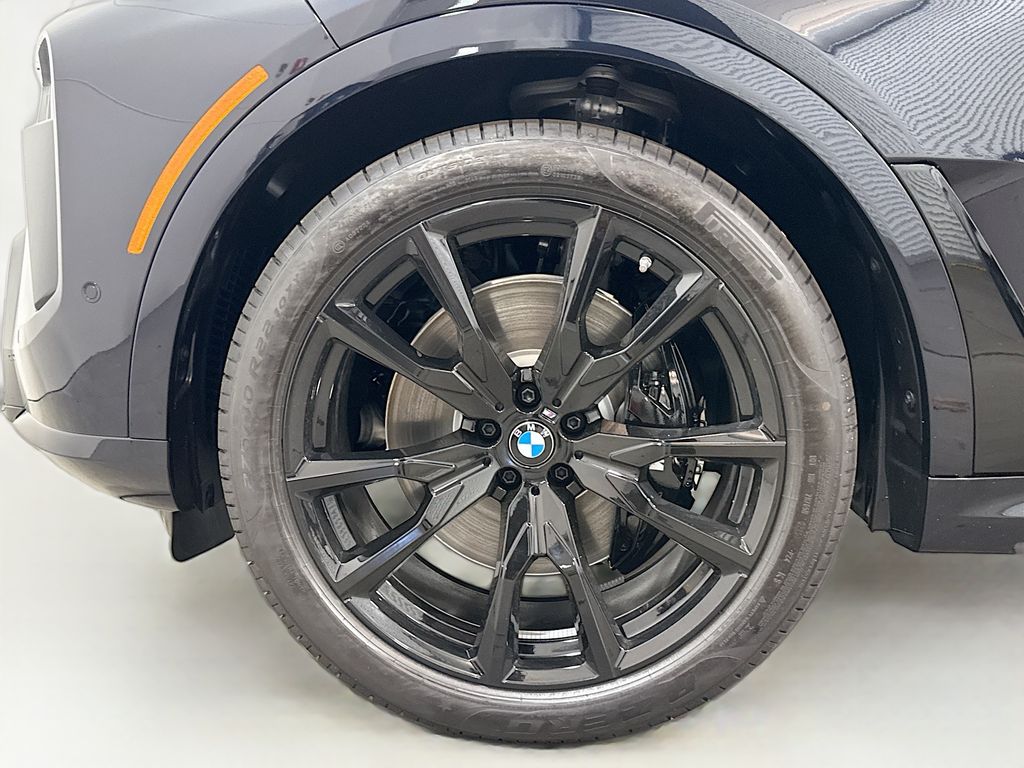 Thumbnail: 2026 BMW X7 - 2