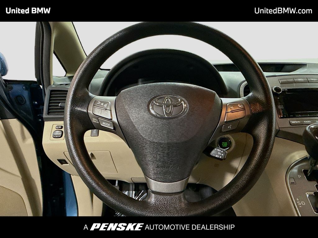Thumbnail: 2011 Toyota Venza - 6