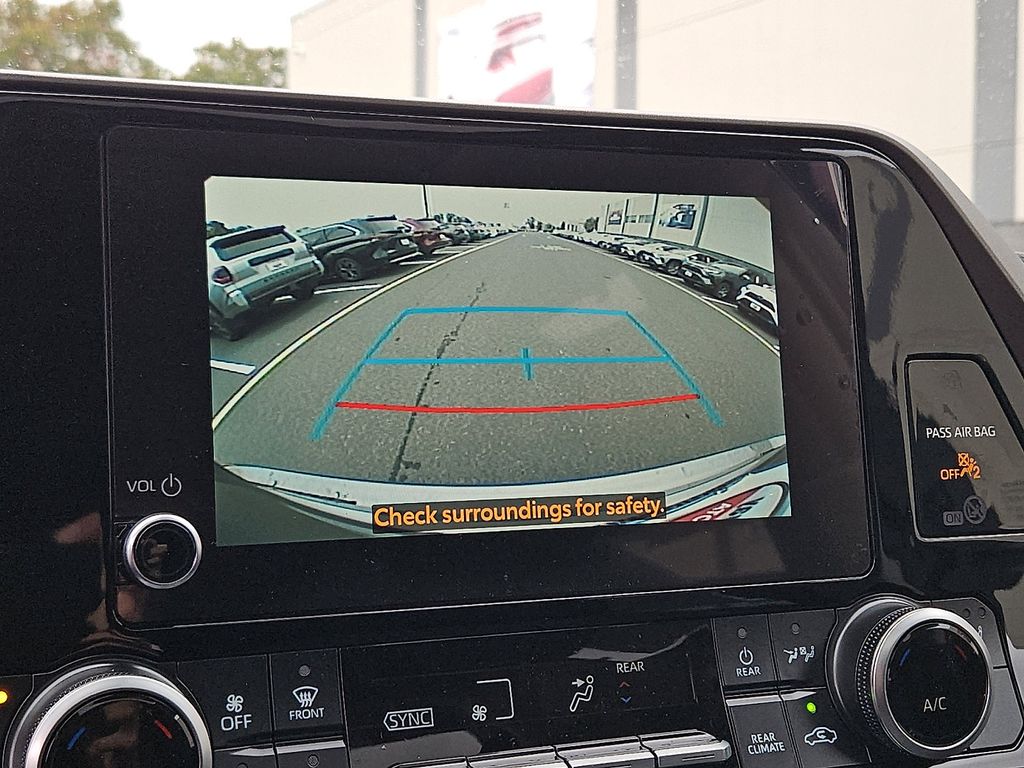 Thumbnail: 2026 Toyota Highlander - 14