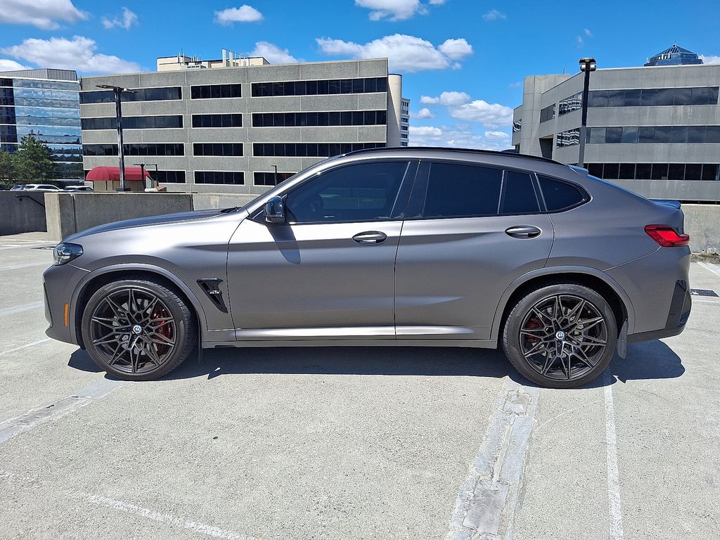 Thumbnail: 2022 BMW X4 - 2