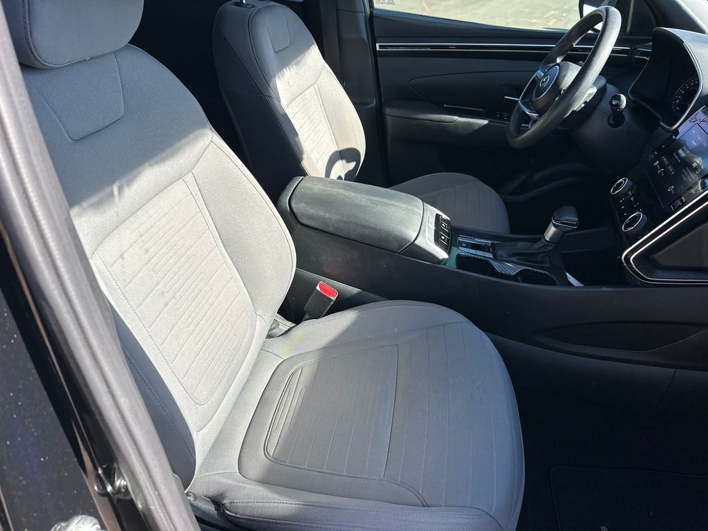 Used 2022 Black Hyundai SEL image 13
