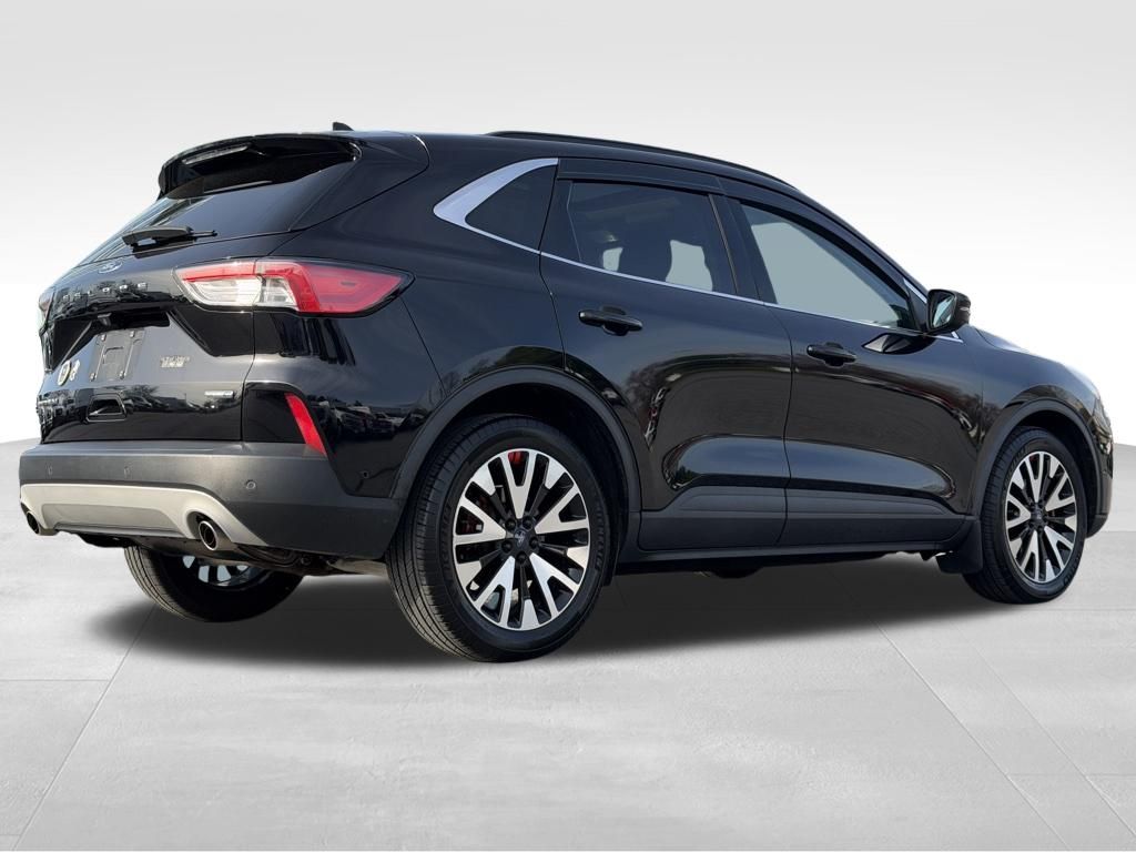2020 Ford Escape Titanium Hybrid