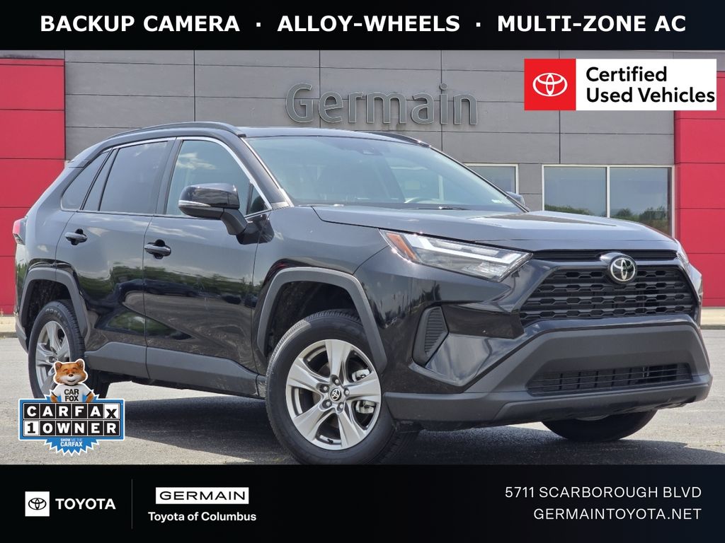 2025 Toyota RAV4 XLE
