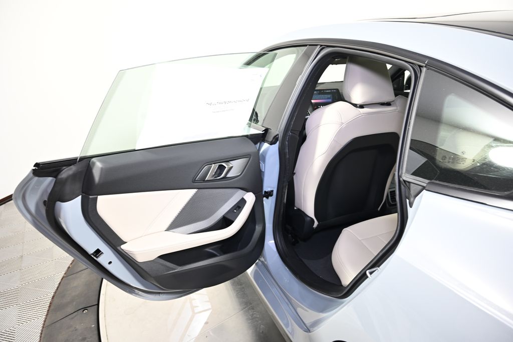 Thumbnail: 2026 BMW 2 Series - 23