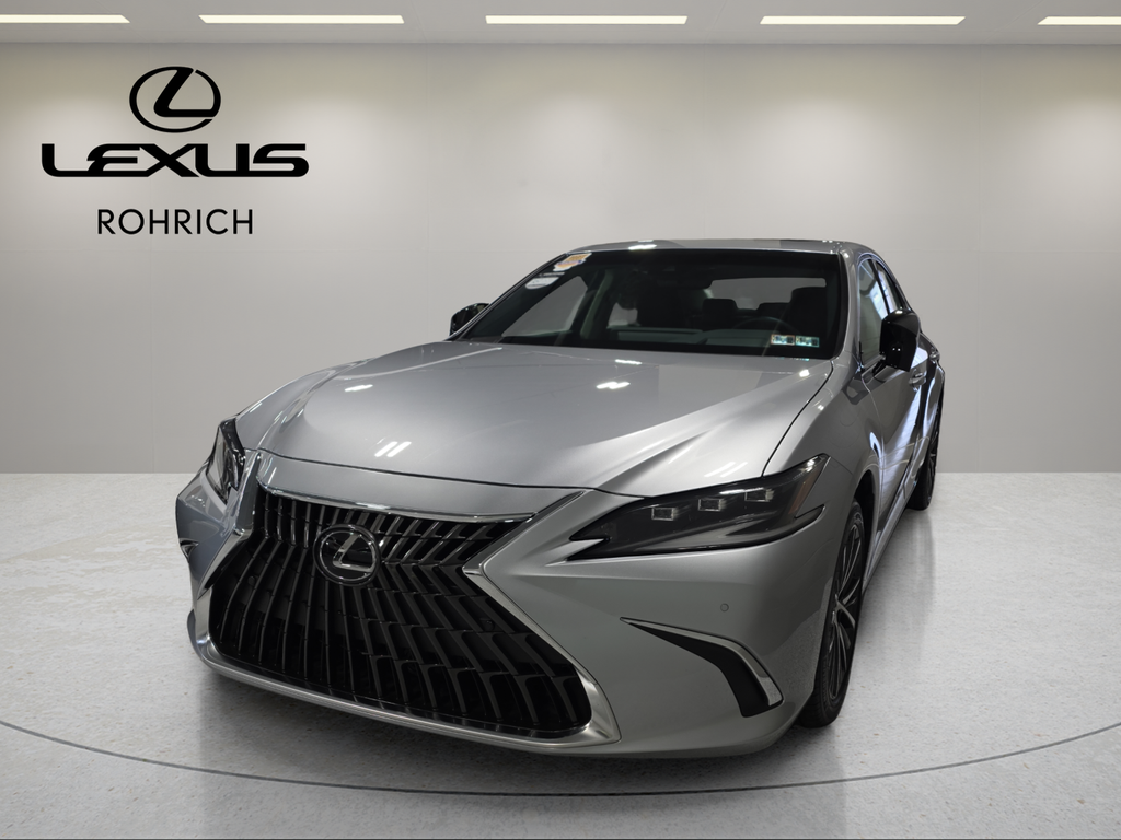 2025 Lexus ES Base's photo
