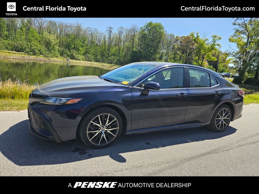 2022 Toyota Camry SE -
                Orlando, FL