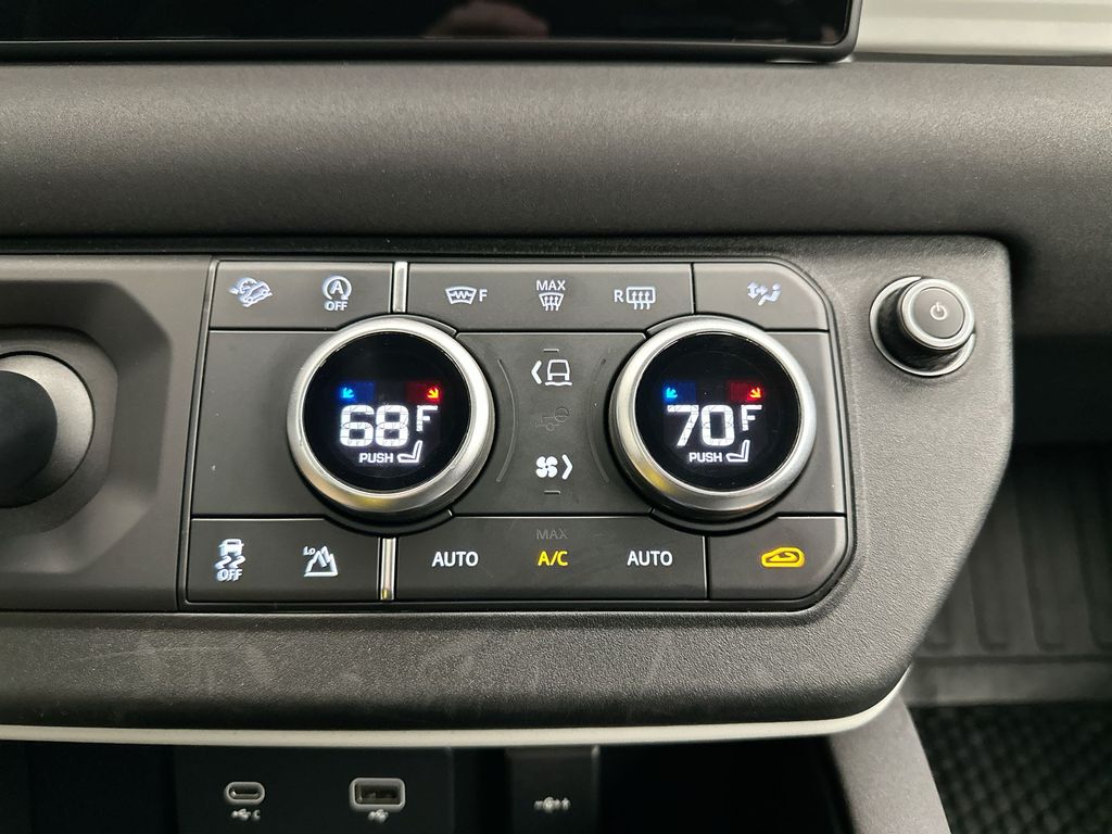 2023 Land Rover Defender 110 13