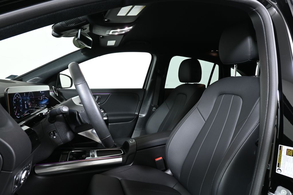 Thumbnail: 2025 Mercedes-Benz GLA - 15