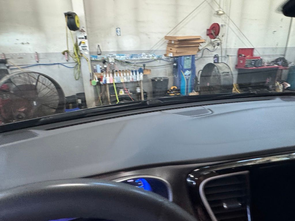 Used 2023 Chrysler Pacifica Van