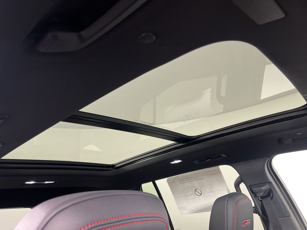 Thumbnail: 2026 Chevrolet Traverse - 11