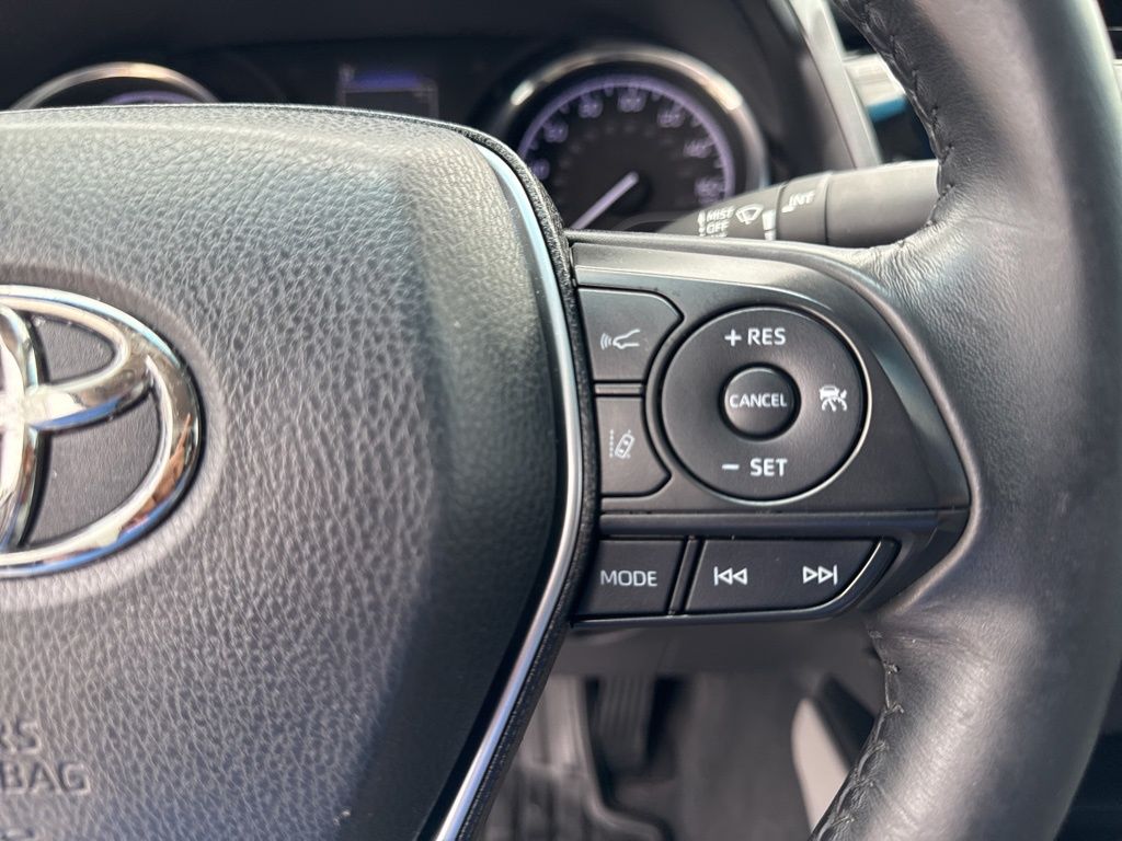 2018 Toyota Camry Hybrid SE