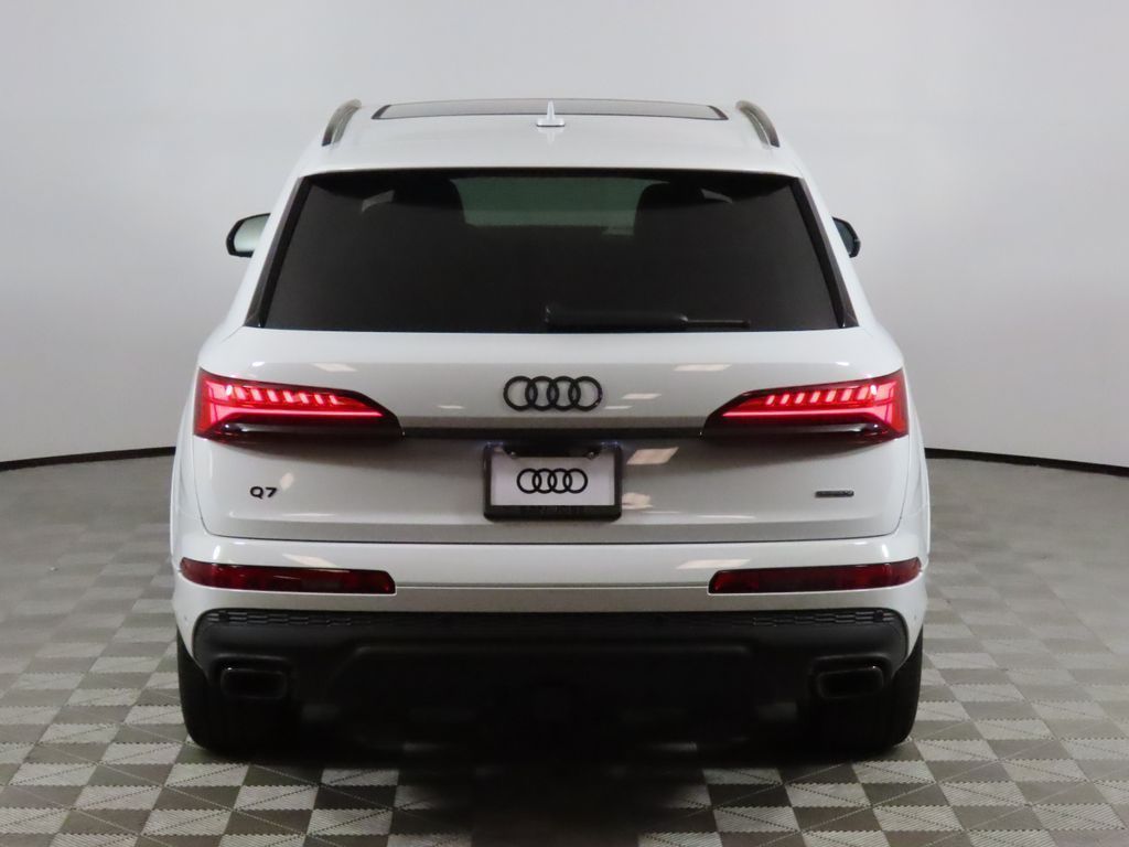 Thumbnail: 2026 Audi Q7 - 4