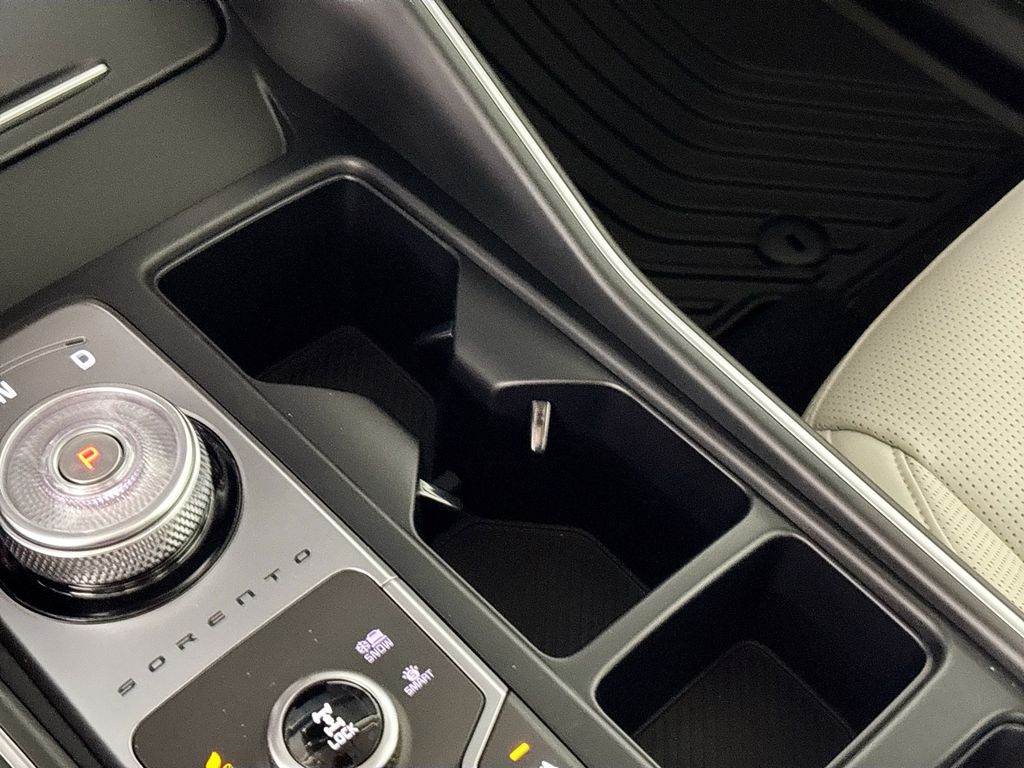 2025 Kia Sorento Hybrid EX