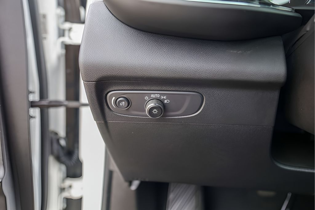 Used Car 2023 Buick Envision  Essence For Sale Under $30,000 In Austin, Texas