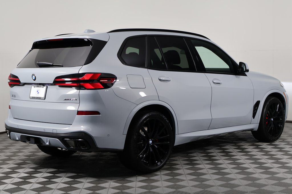 Thumbnail: 2026 BMW X5 - 2