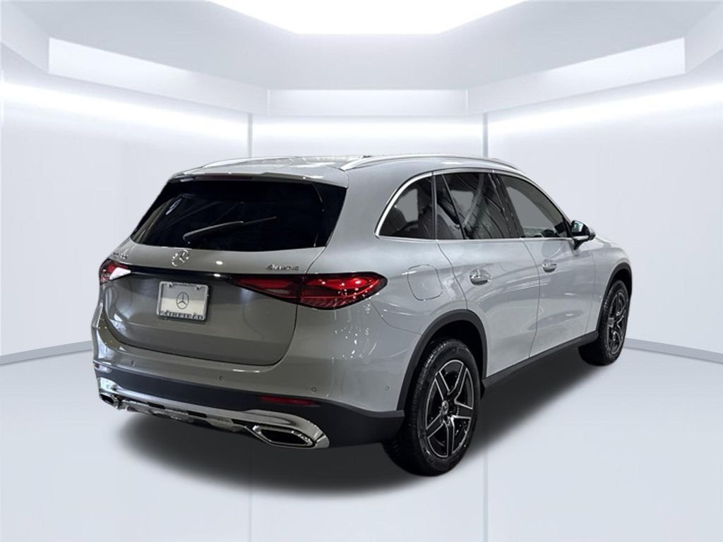 Thumbnail: 2027 Mercedes-Benz GLC - 5