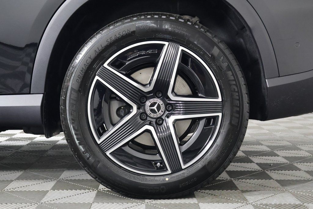 Thumbnail: 2026 Mercedes-Benz GLC - 10