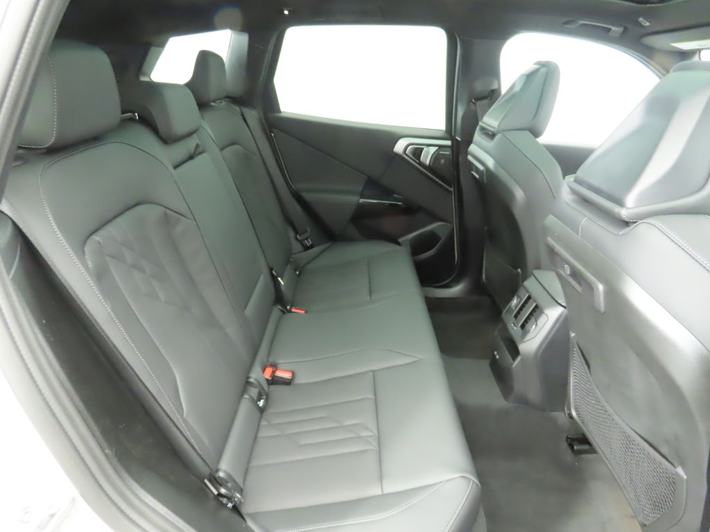 Thumbnail: 2026 BMW X3 - 23