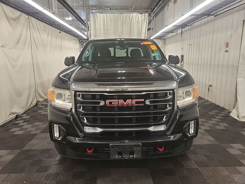 Used 2022 Black GMC AT4 w/Leather image 3
