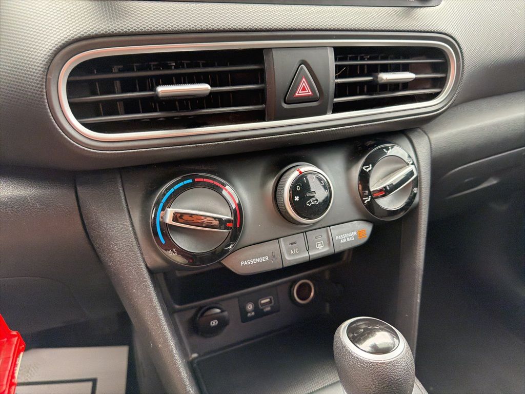 Thumbnail: 2019 Hyundai Kona - 32