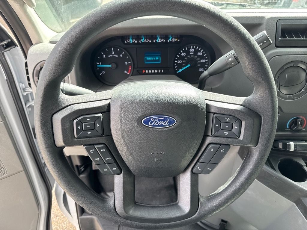 2025 Ford E-Series Cutaway Base - Photo 13