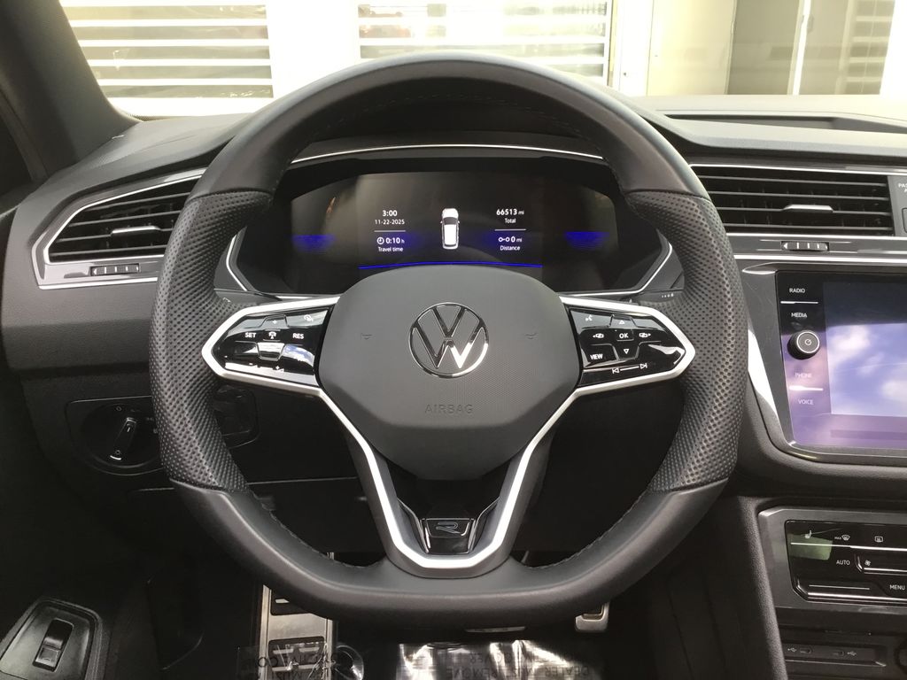 Thumbnail: 2024 Volkswagen Tiguan - 20