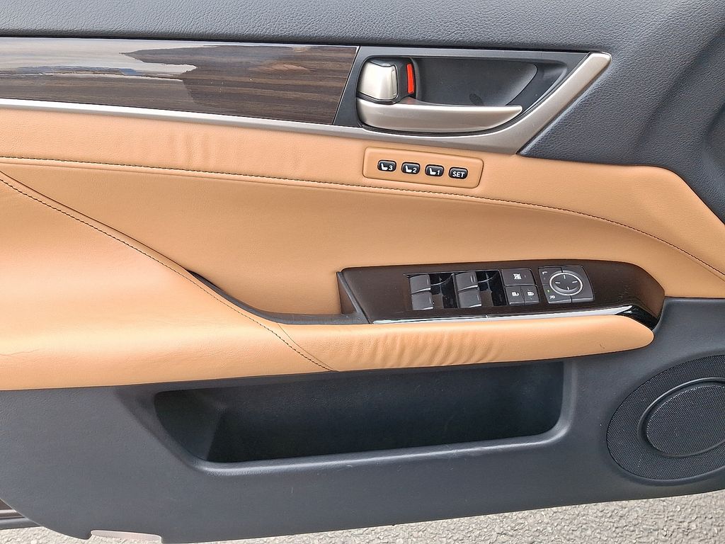 Thumbnail: 2013 Lexus GS - 13