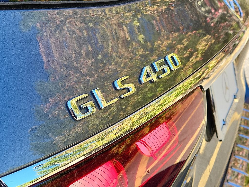 Thumbnail: 2026 Mercedes-Benz GLS - 20