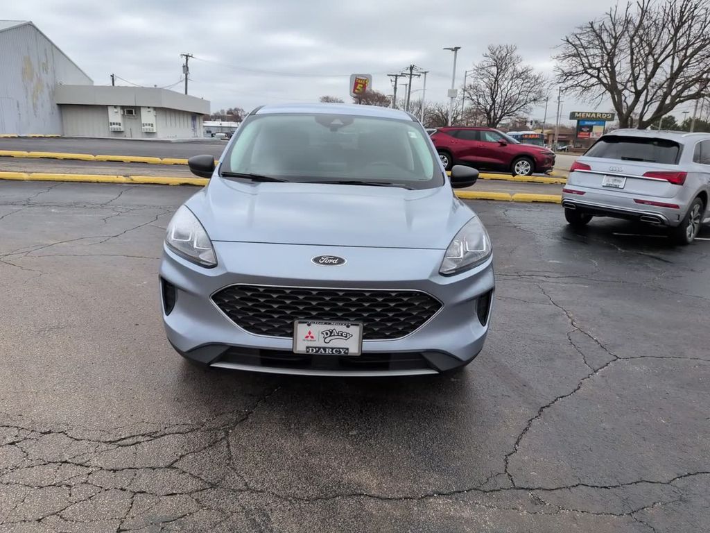 Used 2022 Blue Ford SE image 16