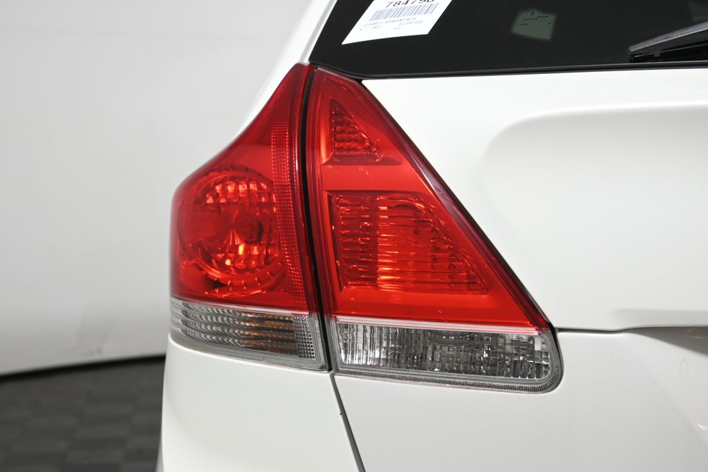 2009 Toyota Venza Base 12
