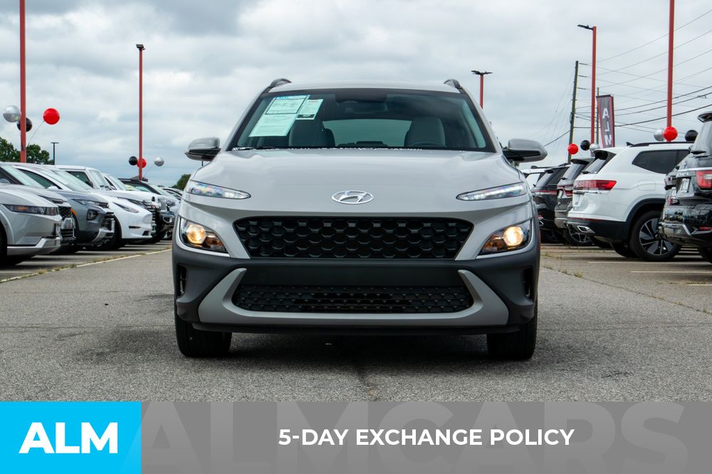 2023 Hyundai Kona SEL photo 3