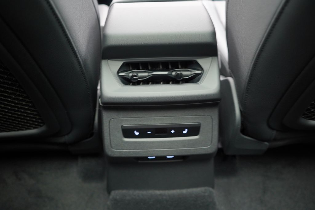 2025 Audi Q6 e-tron Premium 18