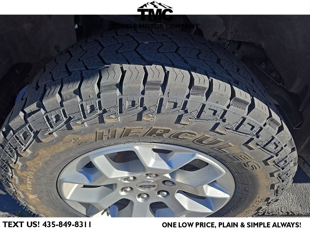 Used 2023 Silver Ford XLT image 6