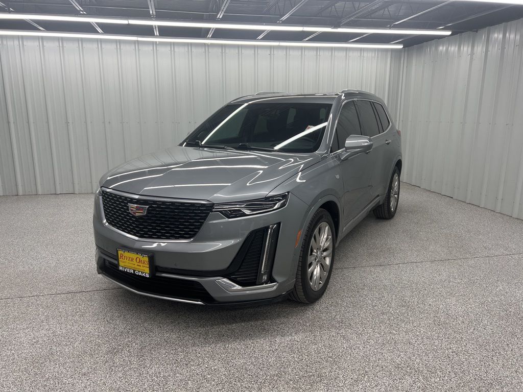 2023 Cadillac XT6 Premium Luxury - 2
