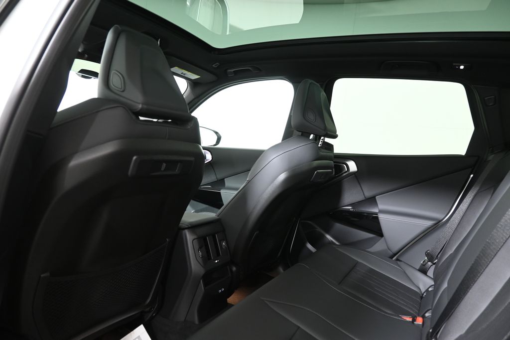 Thumbnail: 2026 BMW X3 - 32
