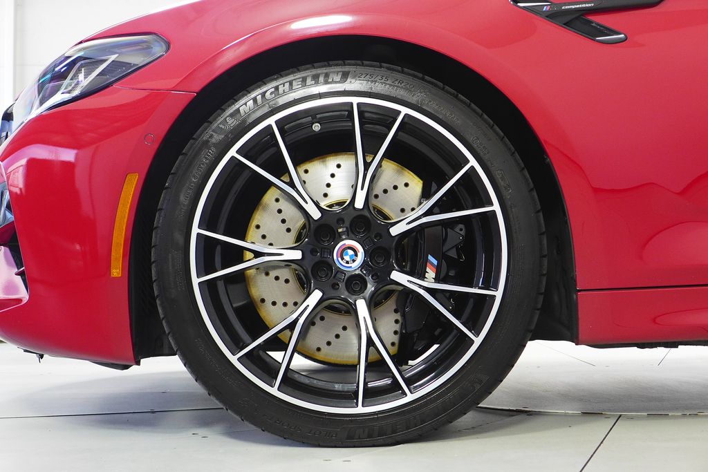 Thumbnail: 2023 BMW M5 - 5