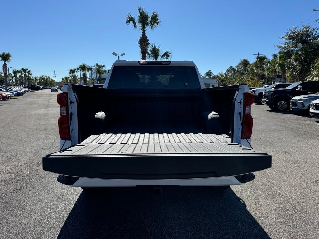 2025 Chevrolet Silverado 1500 Custom 12