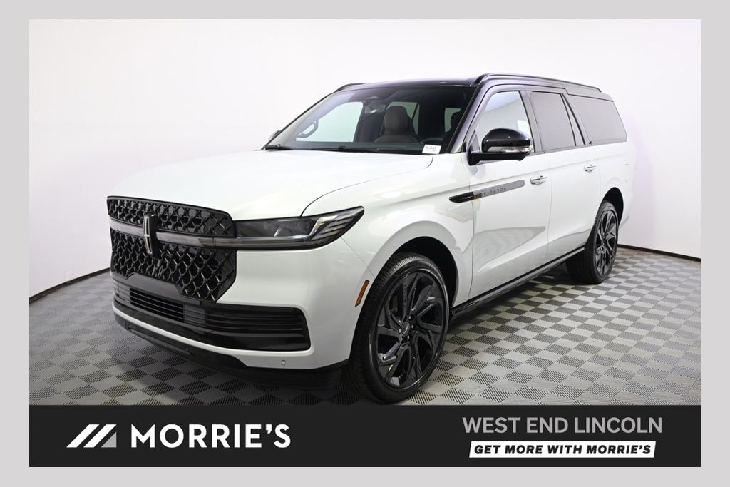Crystal White Metallic Clearcoat 2026 Lincoln Navigator SUV / Crossover Four-Wheel Drive Automatic