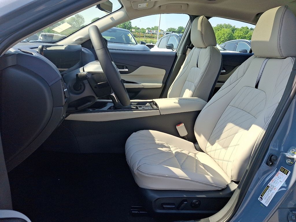 2026 Nissan Sentra — photo 9
