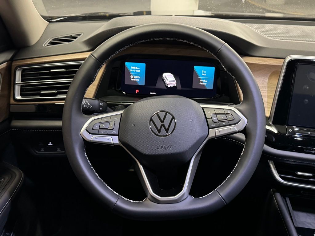 2024 Volkswagen Atlas 2.0T SE w/Technology 7