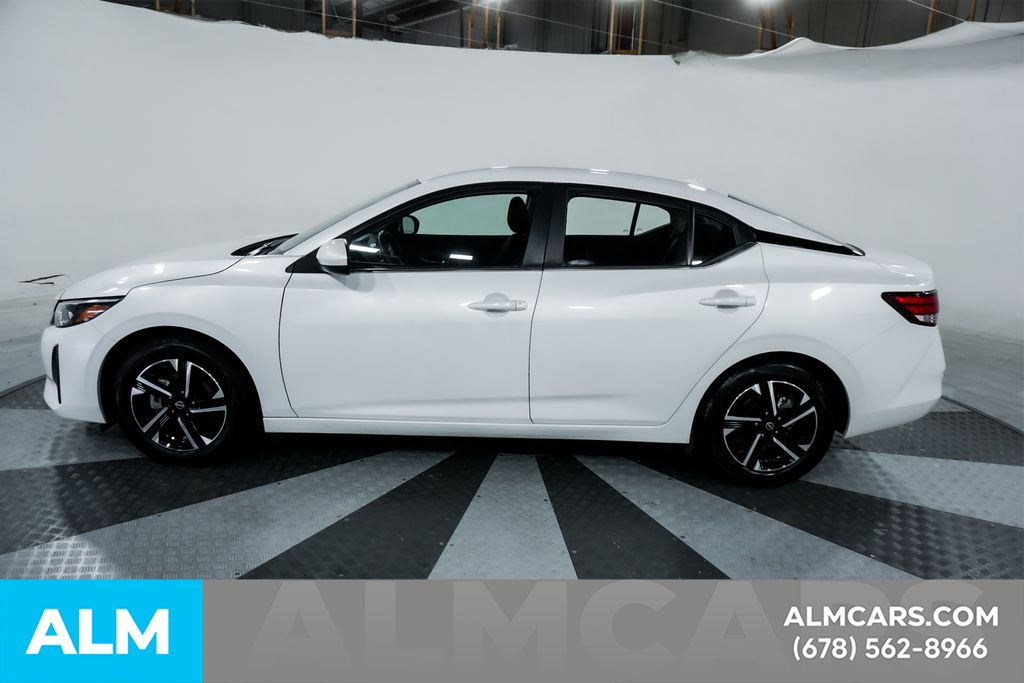 Used 2024 White Nissan SV image 9