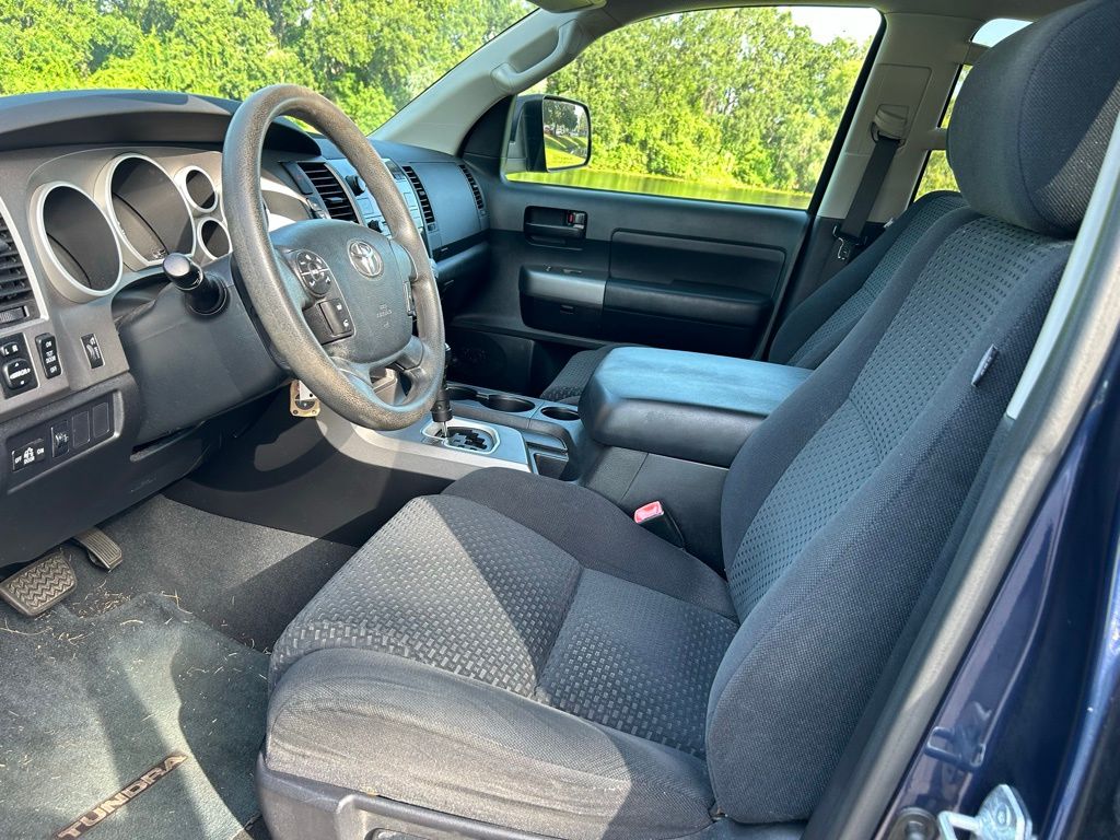 Thumbnail: 2011 Toyota Tundra - 13