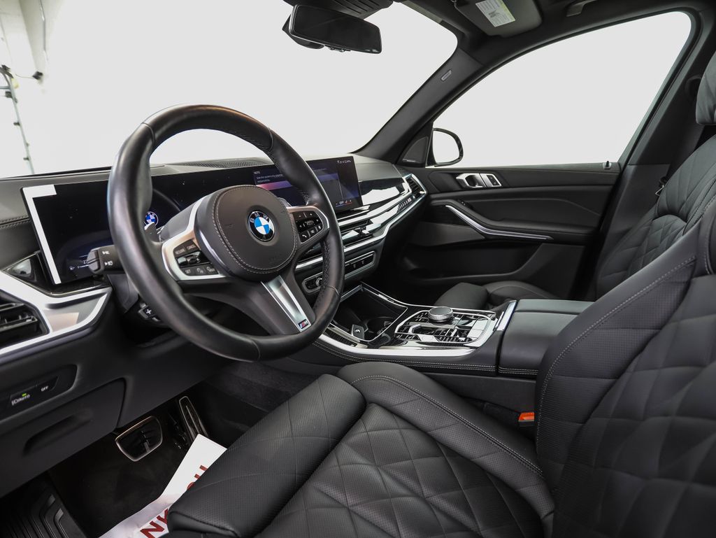 Thumbnail: 2026 BMW X5 - 10