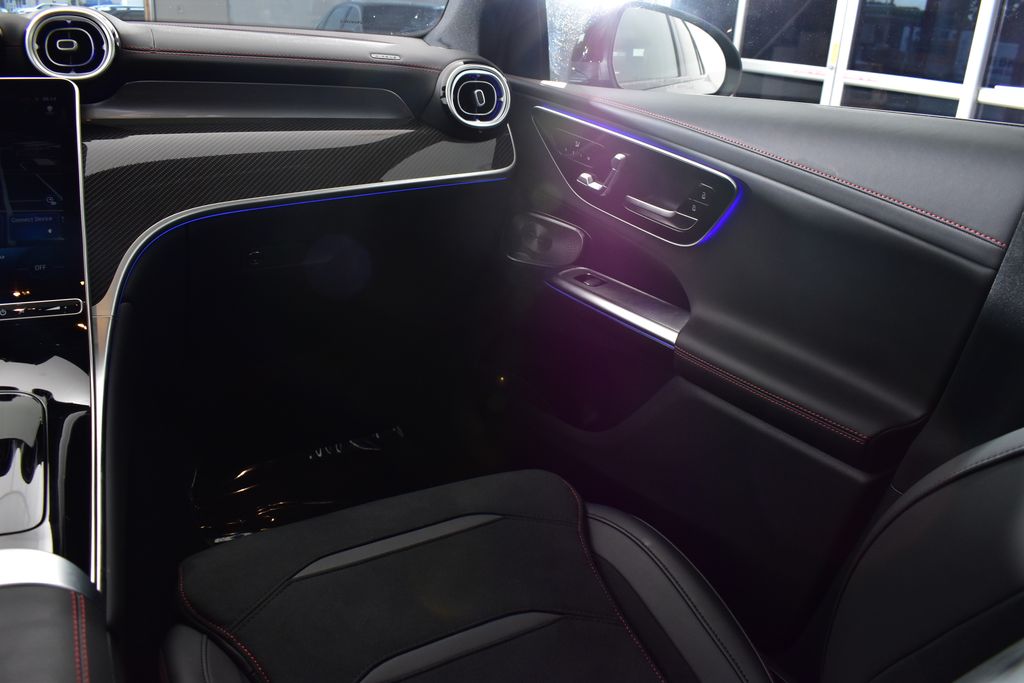 Thumbnail: 2025 Mercedes-Benz GLC - 30